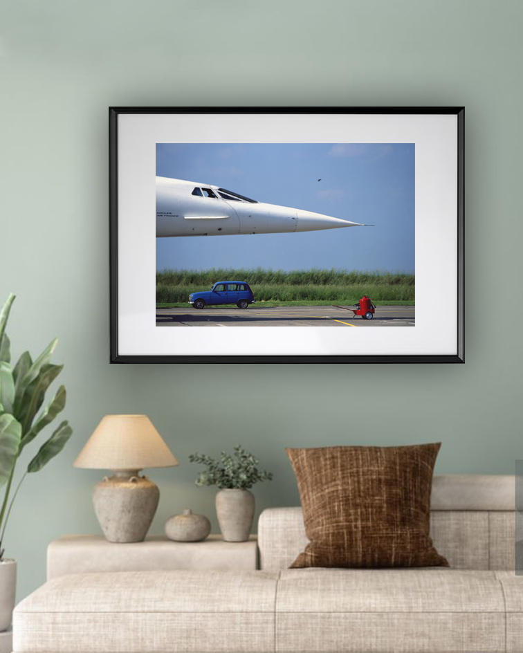 Le Concorde attend… la 4L aussi