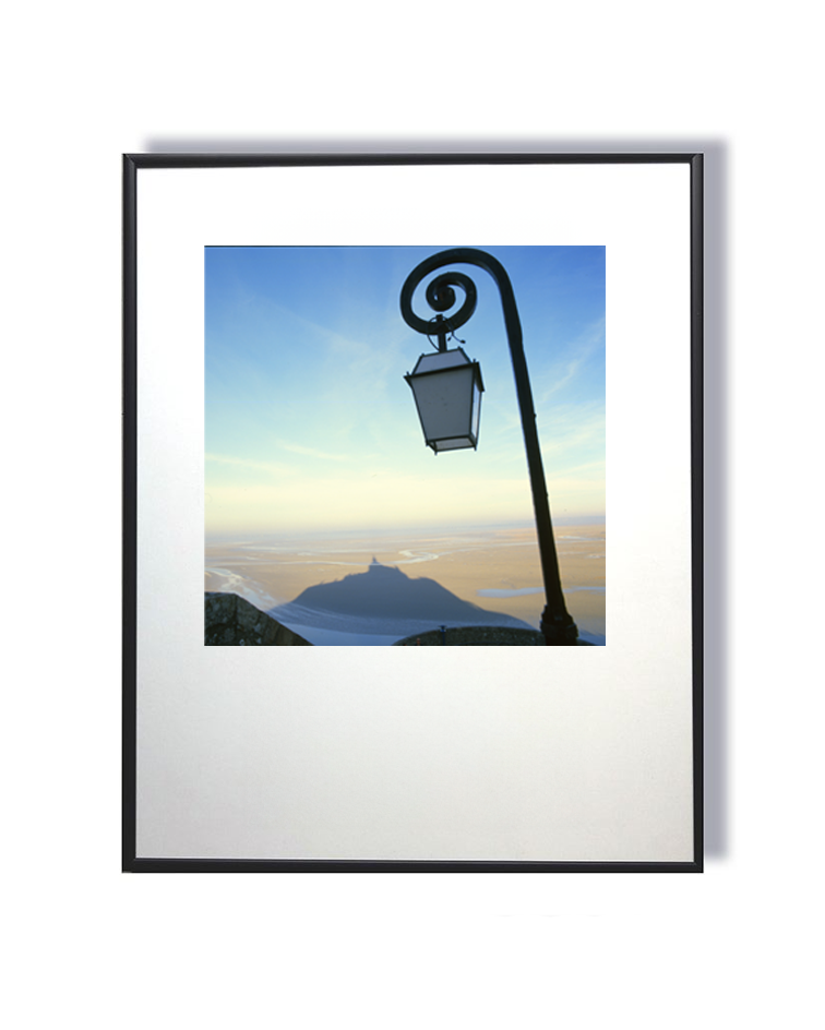 Gardienne de l’aube – La lumière veille sur l’horizon