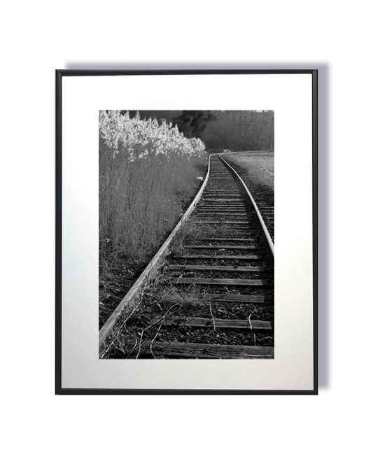 Chemin de fer vers l’infini – L’écho des pas oubliés